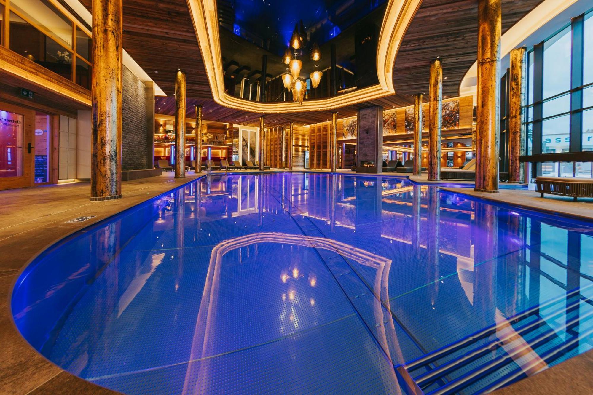 Ortner'S Resort Bad Fussing Exterior photo The pool at the Aqua Dome