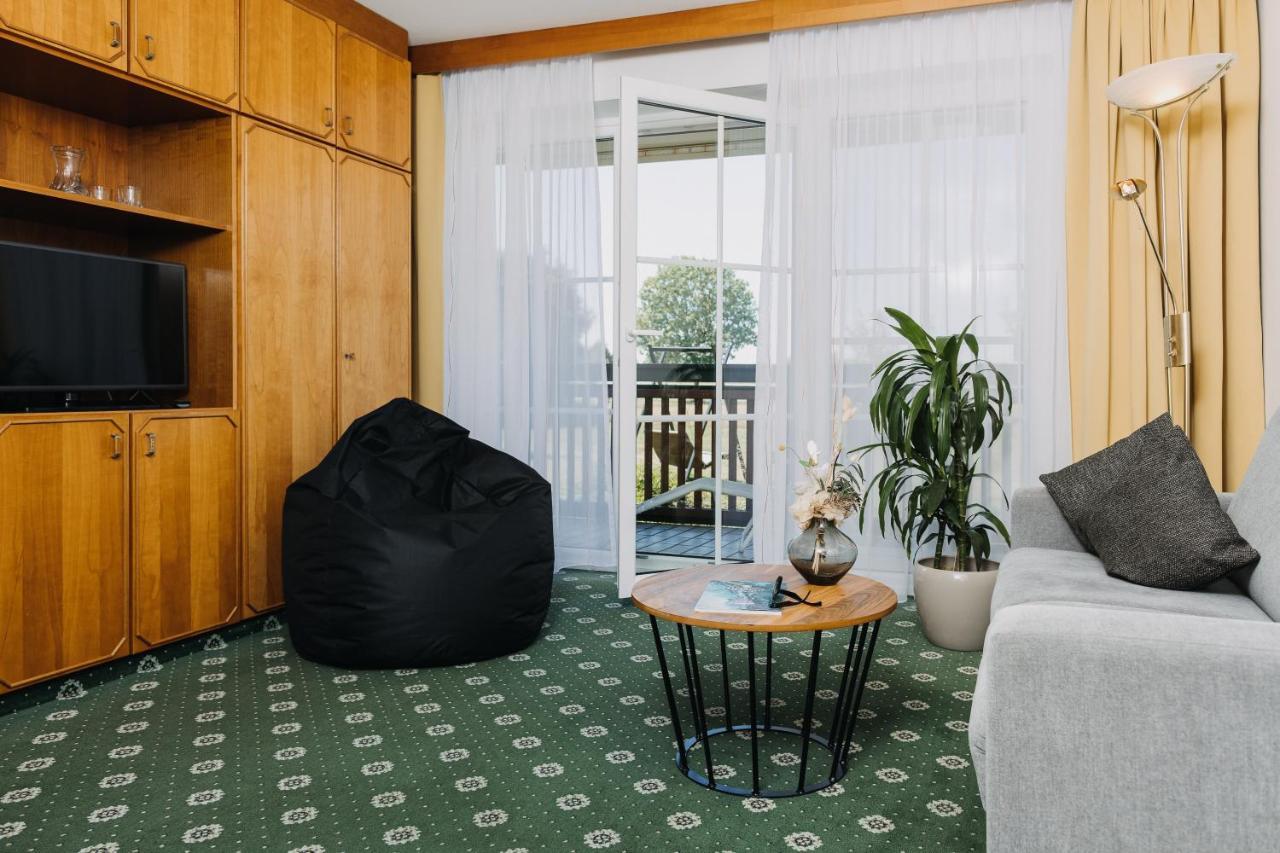 Ortner'S Resort Bad Fussing Exterior photo A room at the hotel