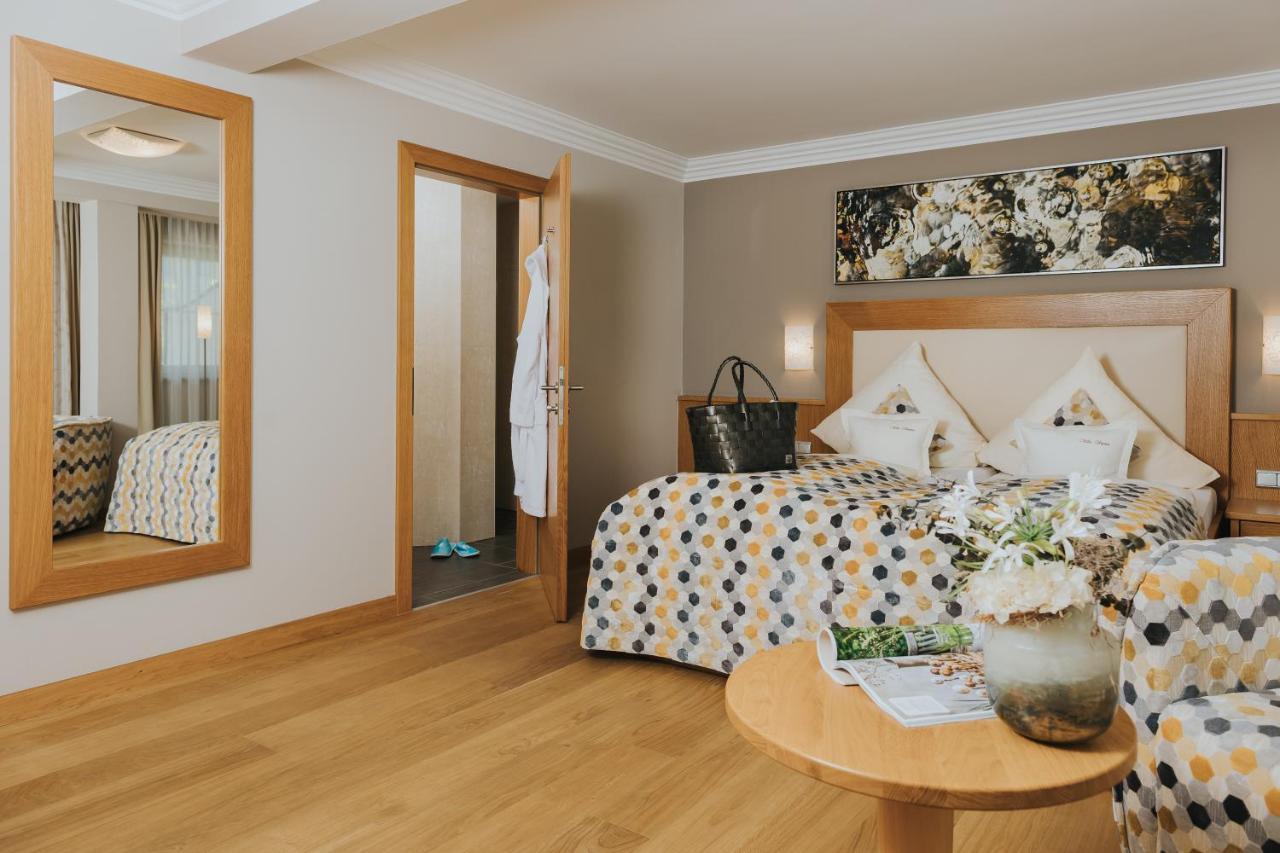 Ortner'S Resort Bad Fussing Exterior photo A room at the hotel